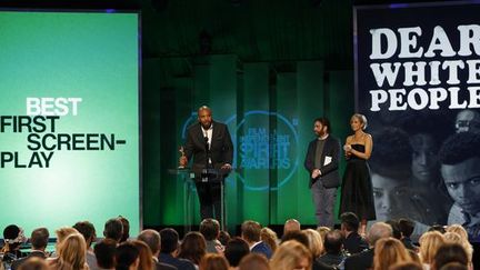 Justin Simien distingué lors des Independent Spirit Awards pour le scénario de Dear White People le 21 février 2015

	  (REUTERS/Adrees Latif )