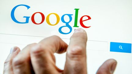 Google a lanc&eacute;, jeudi 29 mai 2014, un formulaire pour permettre aux citoyens europ&eacute;ens d'exercer leur "droit &agrave; l'oubli". (PHILIPPE HUGUEN / AFP)