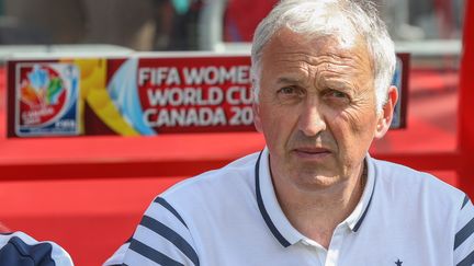 L'entraîneur des Bleues Philippe Bergeroo (ANDRE RINGUETTE / GETTY IMAGES NORTH AMERICA)