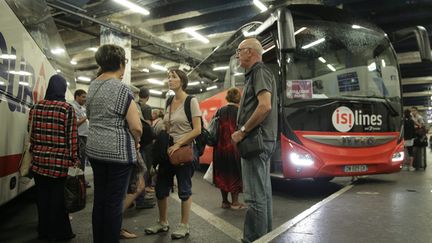 &nbsp; (La loi Macron permet des trajets en car sur les longues distances depuis le mois d'Août © MaxPPP)