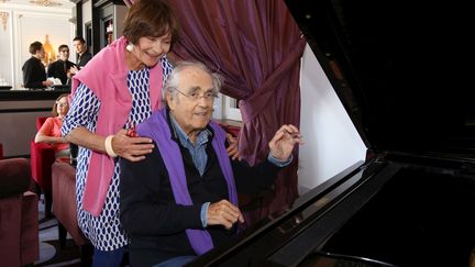 Un piano à Cabourg ? Michel Legrand n'est jamais bien loin... 
 (Bernard A. Brun)