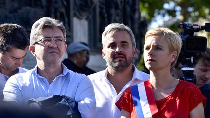 Jean-Luc Mélenchon et les députés de La France insoumise Alexis Corbière et Clémentine Autain, lundi 3 juillet 2017 à Paris. (PATRICE PIERROT / CITIZENSIDE / AFP)