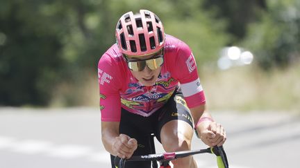 L'Américain Neilson Powless lors de la 12e étape du Tour de France, entre Briançon et l'Alpe d'Huez, le 14 juillet 2022. (MAXPPP)