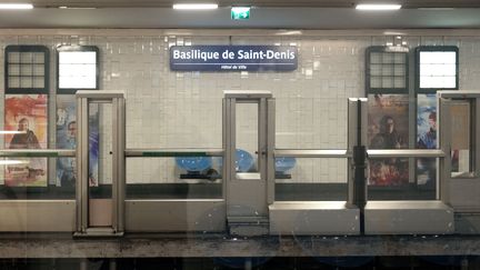 L'arrêt "Basilique de Saint-Denis", sur la ligne 13 du métro parisien. (Dimitar DILKOFF / AFP)