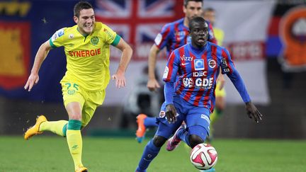  N'Golo Kanté s'est engagé pour quatre ans avec Leicester et retrouvera l'ancien nantais Jordan Veretout sur les pelouses anglaises. (CHARLY TRIBALLEAU / AFP)