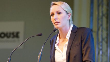 Marion Marechal Le Pen en campagne à Toulouse, le 21 novembre 2015. (CITIZENSIDE/STEPHANIE GOUIRAN / CITIZENSIDE.COM)