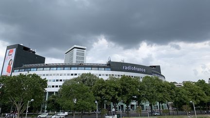 La Maison de Radio France, dans le 16e arrondissement de Paris, le 25 mai 2019. (JULIEN PASQUALINI / FRANCE-INFO)