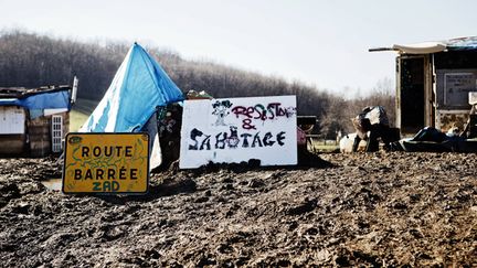 &nbsp; (Les zadistes occupent depuis plusieurs mois le site du barrage contesté de Sivens © MAXPPP)