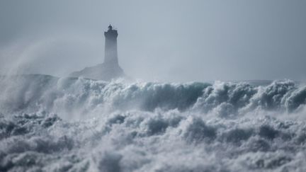 Le Phare de la Vieille à Plogoff (Finistère), le 14 mars 2022. (LOIC VENANCE / AFP)