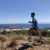 Mahmood Alizada sur les hauteurs du camp de Mavrovouni, sur l'île de Lesbos (Grèce), le 17 juin 2022. (LOUISE LE BORGNE / FRANCEINFO: SPORT)