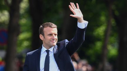 Investiture : Emmanuel Macron a enfilé son costume de chef des armées