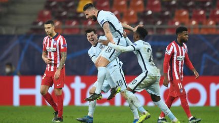 Olivier Giroud exulte après son but décisif pour Chelsea le 23 février 2021. (DANIEL MIHAILESCU / AFP)