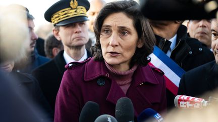 La ministre de l'Education nationale et des Sports, Amélie Oudéa-Castéra, visite le village olympique et paralympique à Saint-Denis (Seine-Saint-Denis), le 15 janvier 2024. (JEANNE ACCORSINI/SIPA)