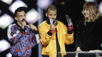 Bigflo &amp; Oli&nbsp;sacrés artistes masculins de l'année lors de la 34e cérémonie des Victoires de la Musique le&nbsp; (THOMAS SAMSON / AFP)