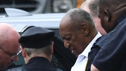 Bill Cosby, le 25 septembre 2018, à&nbsp;Norristown (Pennsylvanie). (BRENDAN SMIALOWSKI / AFP)