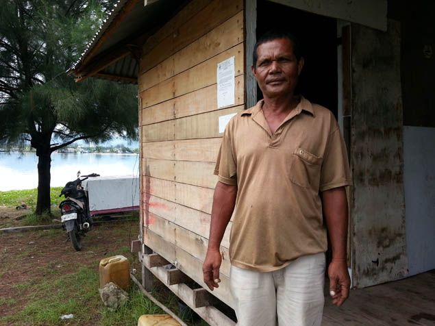 &nbsp; (Suryadama, 52 ans, attend toujours le logement que les autorités lui ont promis © S.Baer /RF)