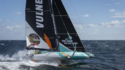 Sam Goodchild in training before the Vendée Globe, September 27, 2024 in Groix. (PIERRE BOURAS / AFP)