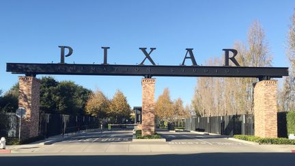 Portail du campus Pixar à Emeryville, en Californie. (FRANKIE TAGGART / AFP)