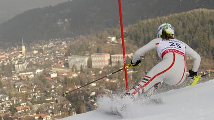 Anne-Sophie Barthet lors du slalom de Garmisch-Partenkirchen (Allemagne) en 2011. (FABRICE COFFRINI / AFP)