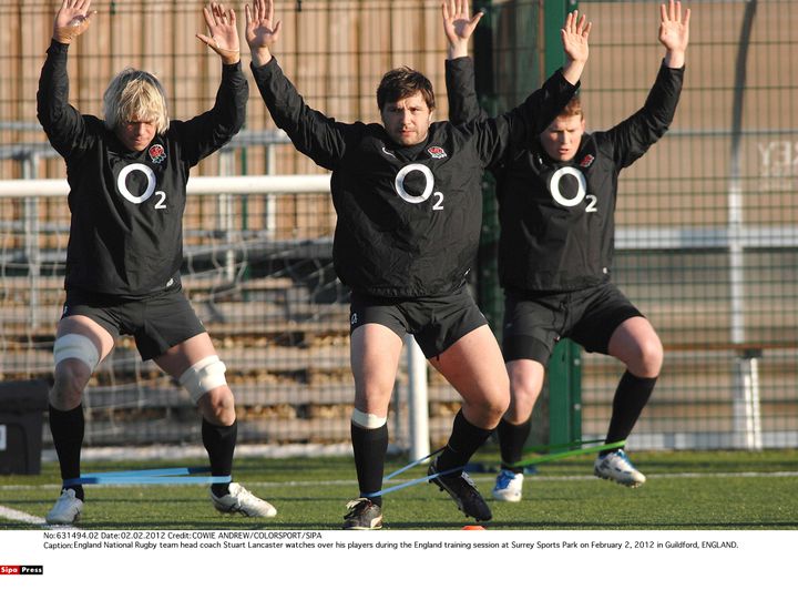 Les rugbymen anglais &agrave; l'entra&icirc;nement, le 2 f&eacute;vrier 2012 &agrave; Guildford (Angleterre). (COWIE ANDREW / SIPA)