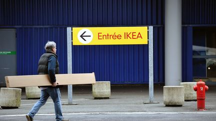 Devant un magasin Ikea, &agrave; Lomme, dans le nord de la France, le 29 f&eacute;vrier 2012. (PHILIPPE HUGUEN / AFP)