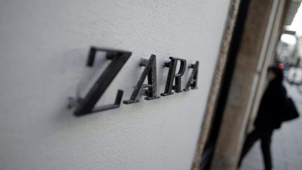 Un magasin de l'enseigne Zara, appartenant au groupe Inditex visé par la plainte pour "recel de crimes contre l'humanité". (CABALAR / EFE)