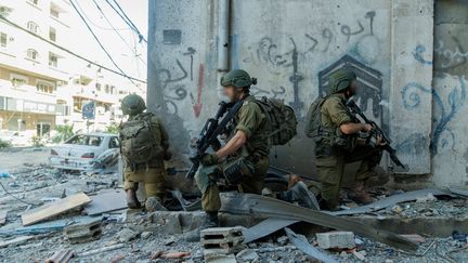 L'armée israélienne dans la bande de Gaza, le 23 décembre 2023. (ISRAELI ARMY / AFP)