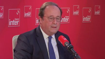 L'ancien président de la République François Hollande, jeudi 21 décembre 2023 sur France Inter. (FRANCE INTER / RADIO FRANCE)