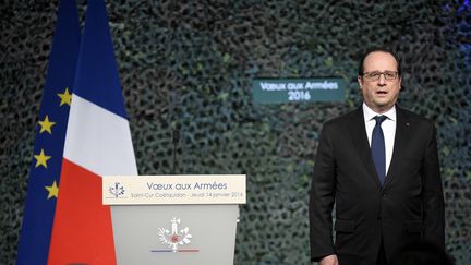 François Hollande présente&nbsp;ses voeux aux Armées devant les militaires de Saint-Cyr Coëtquidan (Morbihan), le 14 janvier 2015 (DAMIEN MEYER / AFP)