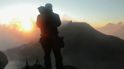 Français du bout du monde : un photographe au plus près du volcan