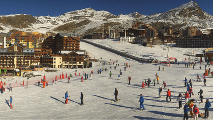 La station de Val-Thorens&nbsp;(Savoie), située à 2 300 mètres d'altitude, le 25 décembre 2015. (VALTHORENS.COM)