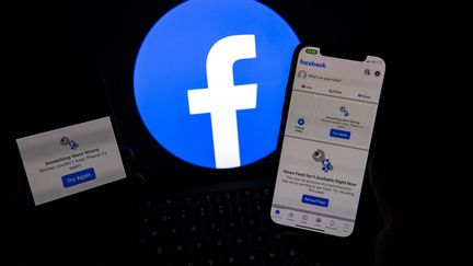 Une panne a affecté les services de Facebook le 4 octobre 2021. (ERCIN ERTURK / ANADOLU AGENCY / AFP)