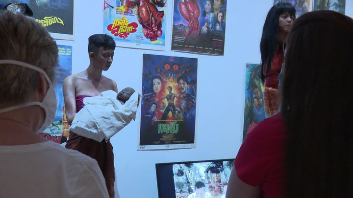 Le fantôme de&nbsp;namnak et de son enfant exposé au Musée départemental des Arts Asiatiques de Nice (L. Querin  / France Télévisions)