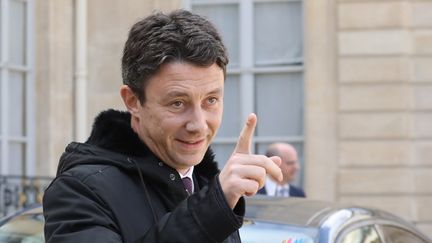 Le porte-parole du gouvernement, Benjamin Griveaux, au sortir du palais de l'Elysée, à Paris, le 21 mars 2018. (LUDOVIC MARIN / AFP)