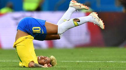 Le Brésilien Neymar lors de la rencontre entre le Brésil et la Suisse, le 17 juin 2018 à Rostov-sur-le-Don (Russie). (JOE KLAMAR / AFP)