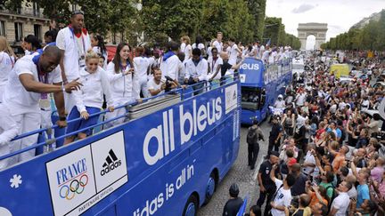 Retour triomphal des Bleus après les JO de Londres (MEHDI FEDOUACH / AFP)