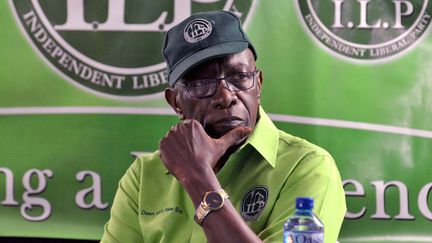 L'ancien vice-pr&eacute;sident de la Fifa Jack Warner, lors d'un meeting politique &agrave; Surrey (Trinidad), le 11 juin 2015. (ALVA VIARRUEL / AFP)