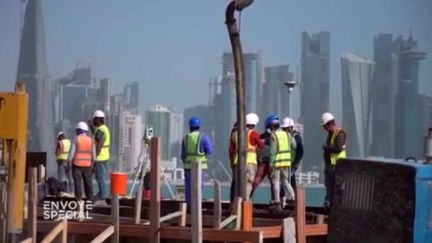 45 000 euros d'indemnités après un décès sur un chantier... le prix d'une vie de travailleur népalais au Qatar (ENVOYÉ SPÉCIAL  / FRANCE 2)