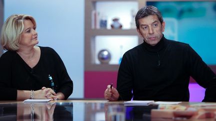 Marina Carrère d&#039;Encausse et Michel Cymes
 (Nathalie Guyon/ FTV)