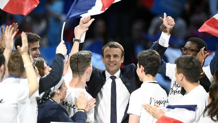 Emmanuel Macron, candidat d'En Marche ! à l'élection présidentielle, le 17 avril 2017 à Paris, lors d'un meeting à Bercy. (ERIC FEFERBERG / AFP)