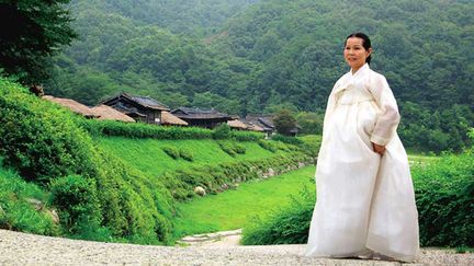 Lee Chun-hee, chanteuse d'Arirang, chant traditionnel coréen
 (Woo Jong duk)