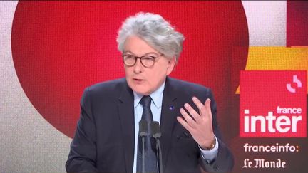 Thierry Breton, commissaire européen au Marché intérieur, était l'invité de Questions politiques sur France Inter et franceinfo TV, le 24 mars 2024. (FRANCEINFO / RADIO FRANCE)