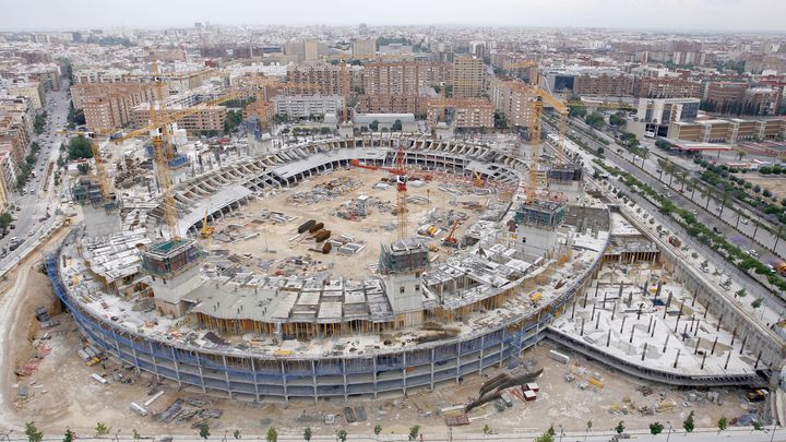 Vue a&eacute;rienne du stade Nou Mestalla &agrave; Valence en 2008. ( / X01080)