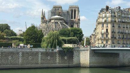 La cathédrale Notre-Dame de Paris le 15 avril 2019. (JOHANNA HOELZL / DPA / AFP)