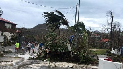 Photo prise par un utilisateur de Facebook, dans les rues de Gustavia à Saint-Barthélemy, le 7 septembre 2017. (KEVIN BARRALLON / FACEBOOK)