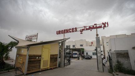 Une vue générale de l'unité de soins intensifs de l'hôpital Ibn Jazzar, le 30 juin 2021. (YASSINE GAIDI / ANADOLU AGENCY)