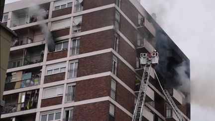 L'Île-Saint-Denis : un incendie meurtrier à deux pas de Paris (FRANCE 2)