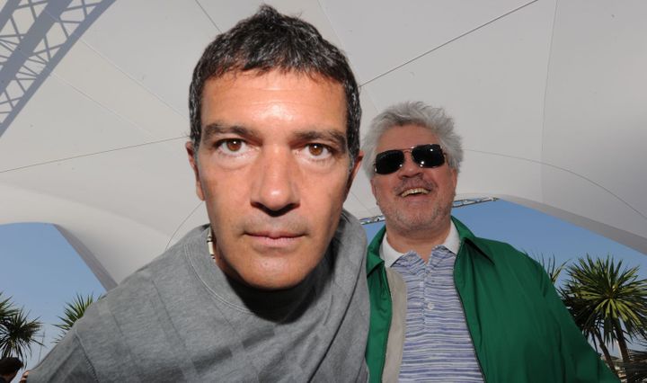 Le comédien Antonio Banderas et le réalisateur Pedro Almodovar à Cannes en 2011 (Marcelo Nlele/Presscrea)