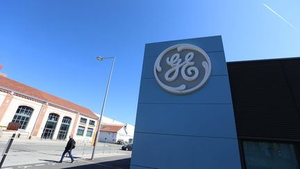 Usine de Belfort le 9 septembre 2015, après le feu vert de la commission européenne pour le rachat de la branche énergie d'Alstom par le géant américain General Electric (MAXPPP)