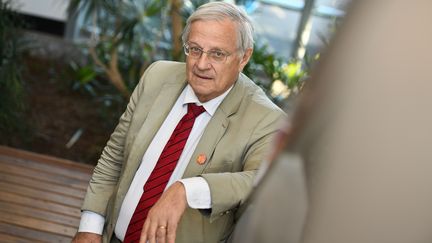 Le professeur Bertrand Dautzenberg, pneumologue, le 1er janvier 2016 lors d'un symposium à la Rochelle (Charente-Maritime). (XAVIER LEOTY / AFP)